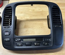2002 Toyota Land Cruiser Navigation Head Unit And Trim Bezel With Switches