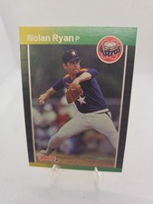 1989 Donruss - Nolan Ryan #154 *Denotes on Back