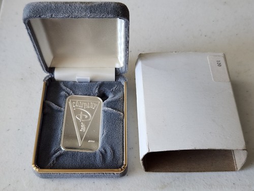 Disney Cast Member Company D 1 Ounce Silver Bar With Mickey, Limited Edition 500 - Picture 1 of 5
