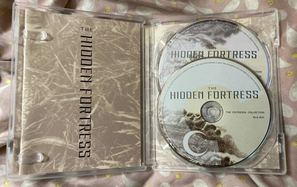 The Hidden Fortress Criterion Collection Dual Format Blu-Ray / DVD Region A - Image 2 of 3