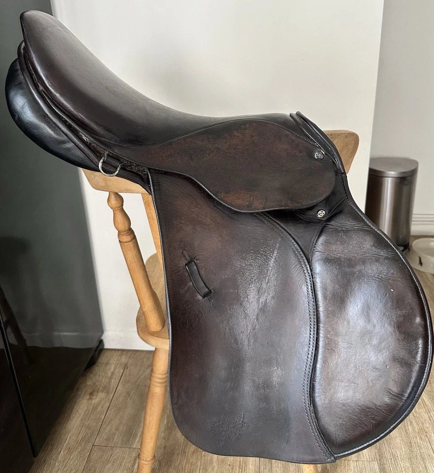Brown 17.5 Inch Medium Wide GP Lemetex Saddle - Image 2 of 4