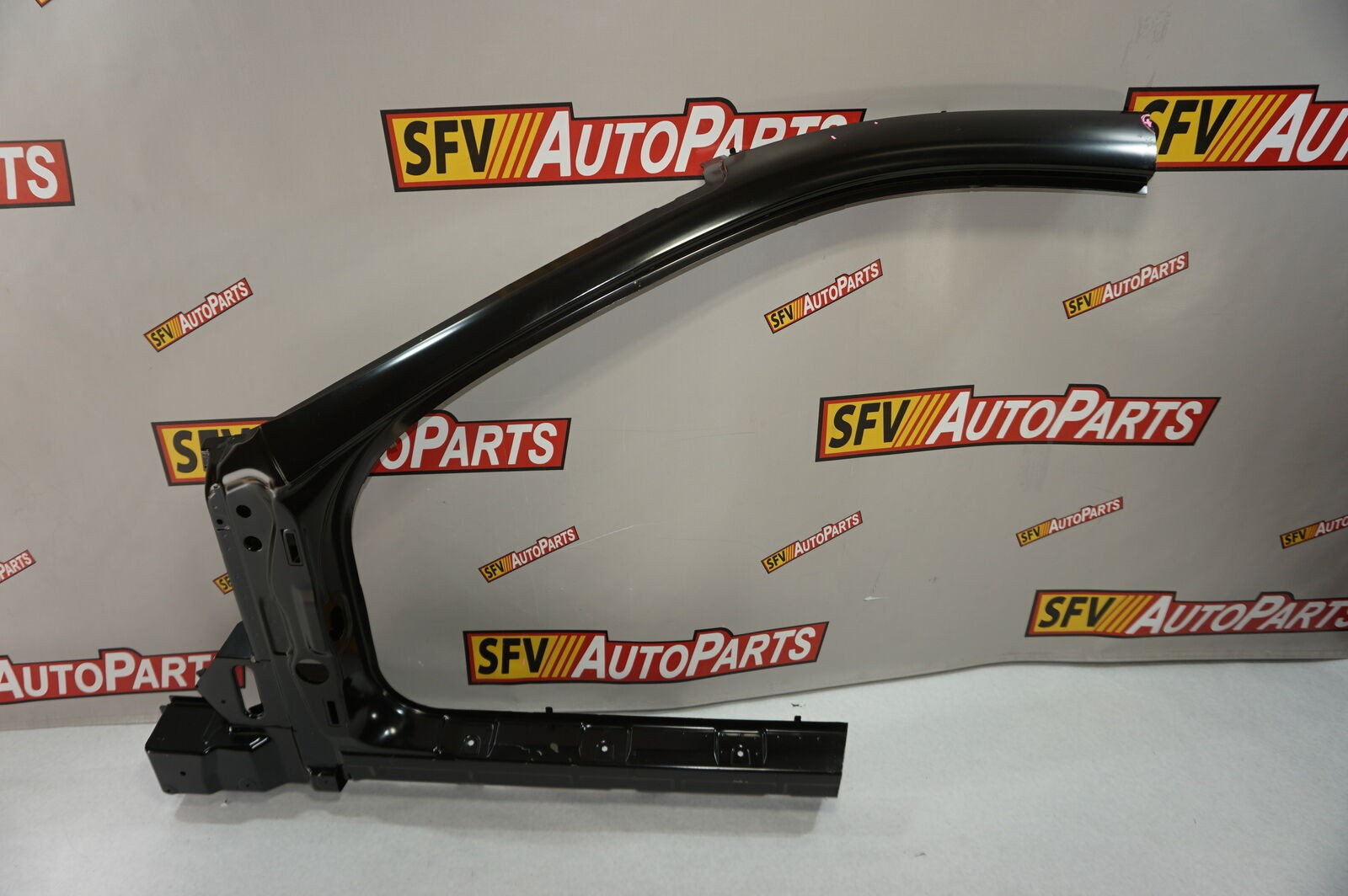 MASERATI GRANTURISMO SIDE PANEL LEFT DRIVER 2014 2015 2016 2017 87328500 OEM