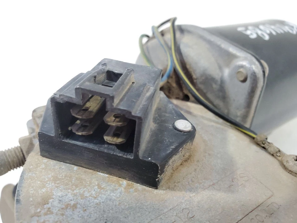 Motor limpiaparabrisas usado se adapta a: 1985 Subaru Brat 2 puertas Htbk grado A Foto 2 de 4