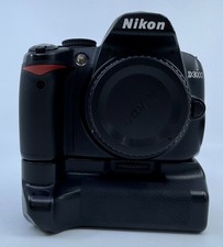 Nikon D3000 10.2MP Digital SLR Camera Body AS IS FOR PARTS OR REPAIR ONLY