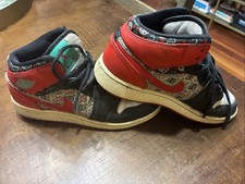 Youth Air Jordan Ugly Christmas Sweater 5Y. Used. Could Be Cleaned Up.