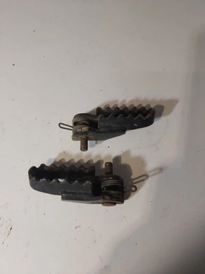 Paire De Cale Pied Conducteur - HONDA 125 MTX R - Photo 1/2