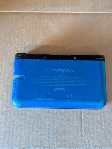 PARA REPUESTOS NO FUNCIONA COMO ESTÁ - Sistema portátil Nintendo 3DS XL - Azul/Negro - Imagen 2 de 11