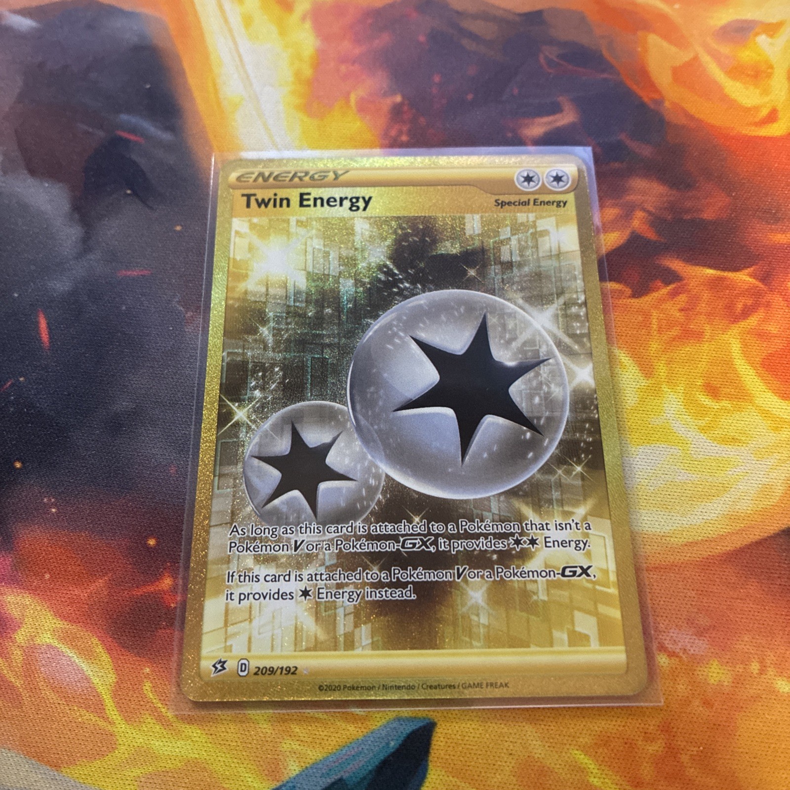 Pokemon Twin Energy - 209/192 Rebel Clash Sword & Shield Secret Rare Card  Holo 