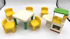 Little Tikes Dollhouse Kitchen Island Sink Table 5 Chairs Green Yellow Lot