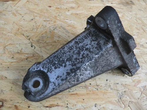 Mercedes M102 180 200 Halter Halterung Motor Motorhalter Motorträger 1022234204