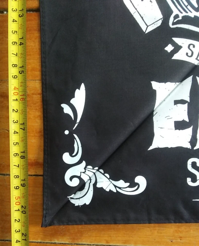 ROTTEN TO THE CORE ~ Pañuelo Pañuelo Pañuelo Ropa Sourpuss Auténtico Foto 4 de 4