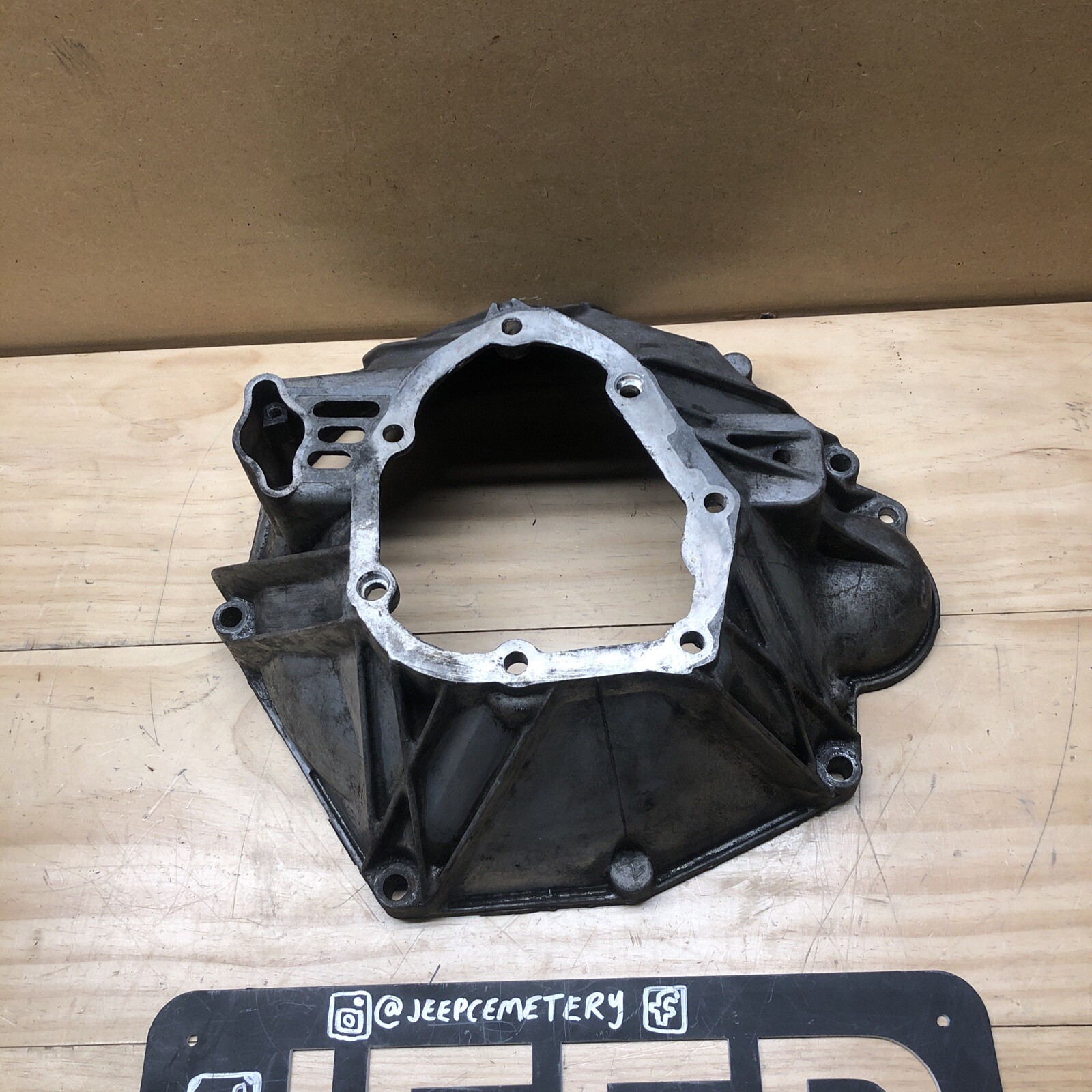 8790 Jeep Cherokee XJ Comanche MJ 6 Cyl BA10 Bellhousing OEM eBay