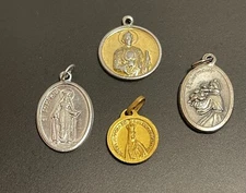 Lot Of 4 Religious Pendants Estate items
