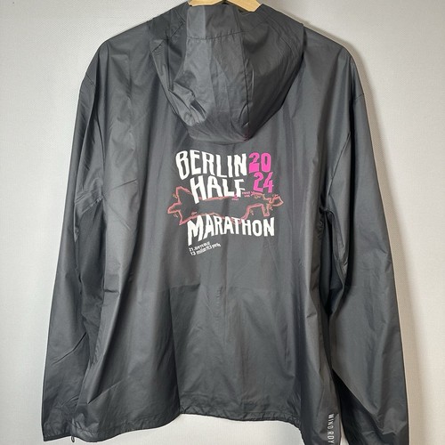 Chaqueta Adidas Own The Run Talla XL Para Hombre Berlín Media Maratón 2024 IN1483 - Imagen 2 de 7