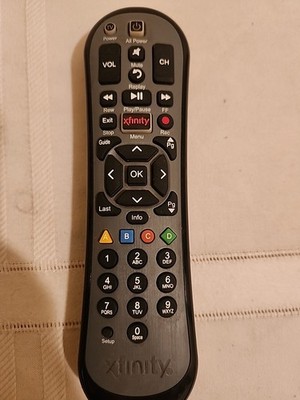 Comcast Xfinity XR2 U2 URC4268BC0 Remote Control Grey and Black For HDTV DTR