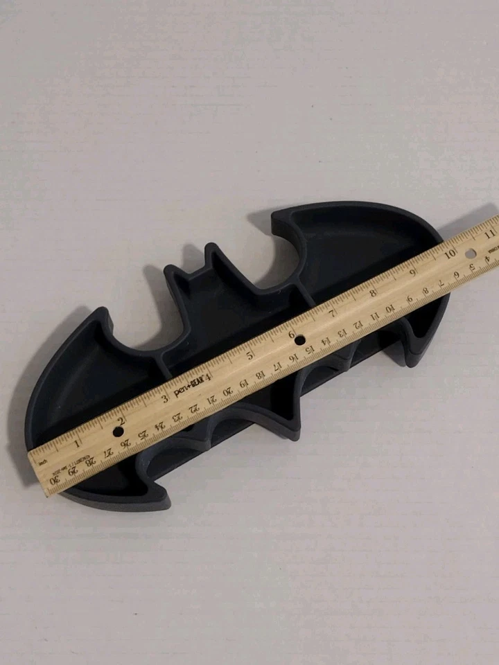 Bumkins 10 英寸蝙蝠侠硅胶握把盘吸盘幼儿婴儿高脚椅  — 第 2/4 张图片