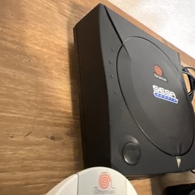 Sega Dreamcast Sports Edition HKT-3020 Console  Cables Controllers VMU Tested