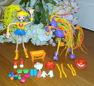 Betty Spaghetty Spaghetti Puppe Horsin Around mit Dakota Pferd Pony