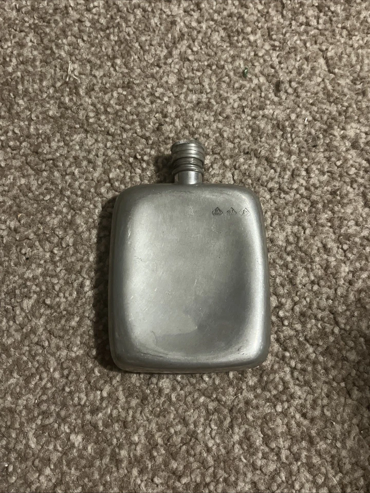 Rare Vintage Hallmarked Silver Hip Flask 180g  - Image 2 of 4