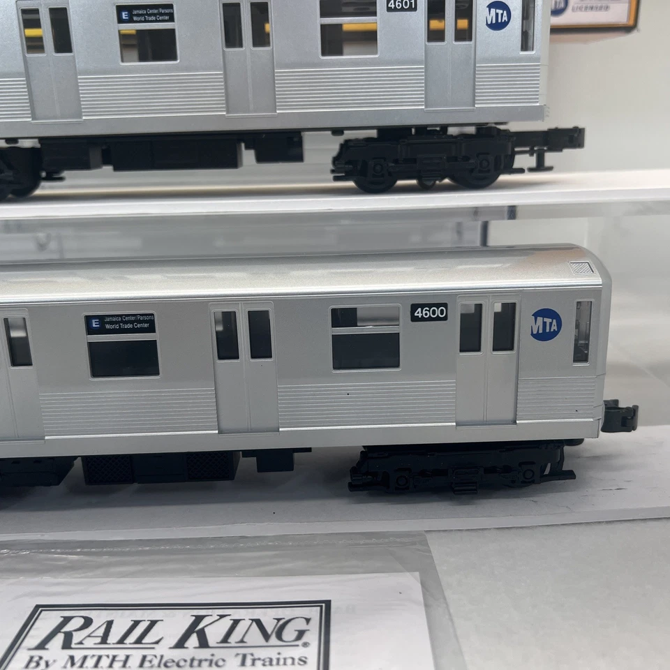 MTH RailKing 30-2163 MTA Non-Powered 2-Car Subway Add On Set O New E New York - Image 4 of 4