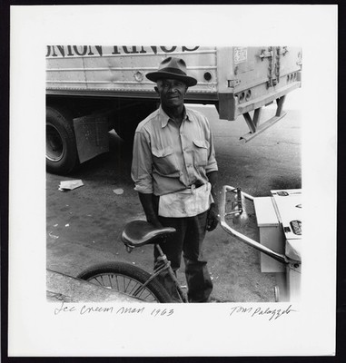 Tom Palazzolo Signed Photo ''Ice Cream Man'' 1963 Chicago Vintage Print Maxwell St