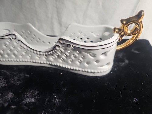 White trimmed in Gold 9" Long Utencil Holder P.T. PORCELAIN TREASURES - Picture 2 of 6