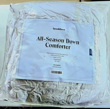 Brooklinen All-Season Down Comforter Size Full/Queen Retails $399 