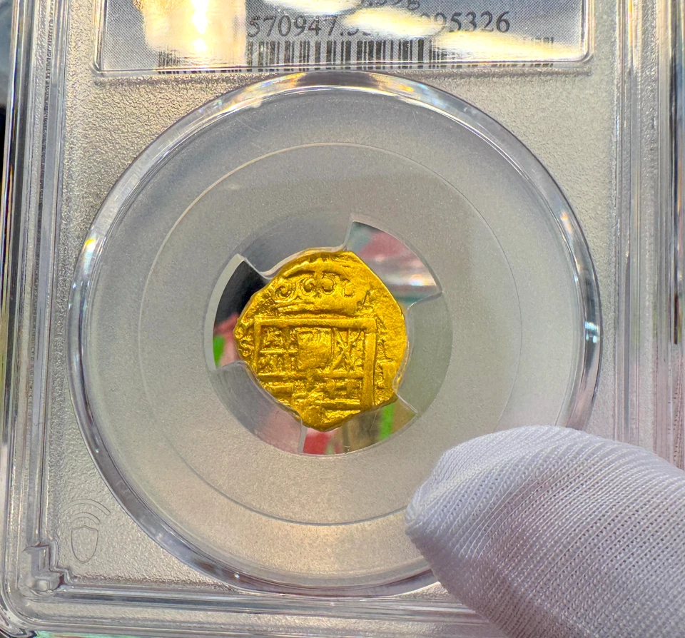 ESPAÑA 1 ESCUDO 1610-21 "CORONA COMPLETA" PCGS 53 MONEDAS DE ORO PIRATA TESORO Foto 2 de 4