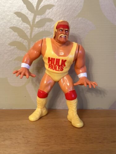 WWF WWE Hasbro Wrestling Figure. Series 1: Hulk Ho...