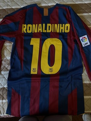 ロナウジーニョ　バルセロナ05-06 Reissue正規品　Sサイズ Nike FC BARCELONA 05/06 REISSUE S RONALDINHO 10 Jersey 100