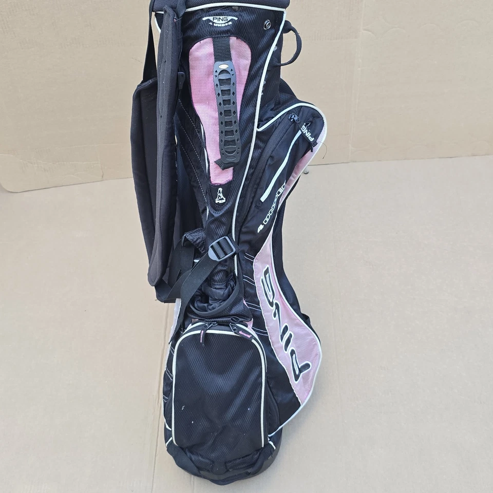 PING 4Under Lightweight Golf Stand Bag Black & Pink 6 Pockets 35" Dual Strap. - Image 2 of 4
