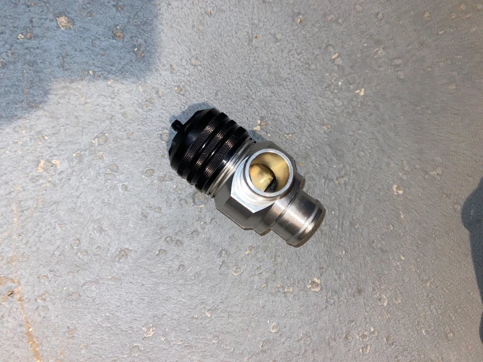 Válvula de soplado híbrida TurboXS BOV tipo XS para 15+ Subaru WRX FA20DIT Foto 3 de 4