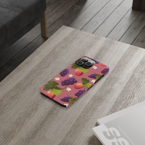Grape Strawberry Pattern Preppy iPhone Case | Aesthetic - 第 33/82 張圖片