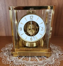 JAEGER LECOULTRE  ATMOS PERPETUAL MOTION CLOCK  WORKING / KEEPS ACCURATE TIME !