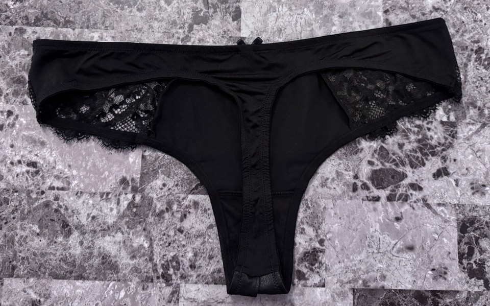 NWT CACIQUE LANE BRYANT 10/12 BLACK LACE SPLIT GUSSET CROTCHLESS THONG