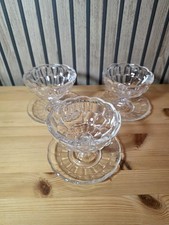 Vintage glass sundae dessert dishes x 3  Great condition