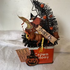 Primitive  Halloween Fall Display On Vintage ...