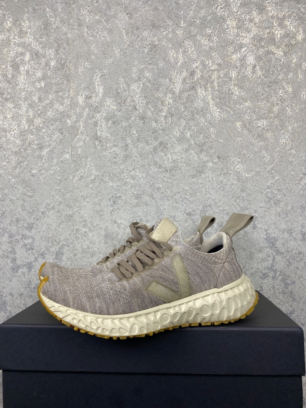 Scarpe sneakers VEJA Rick Owens runner da donna in maglia a V taglia US 6 EU 37