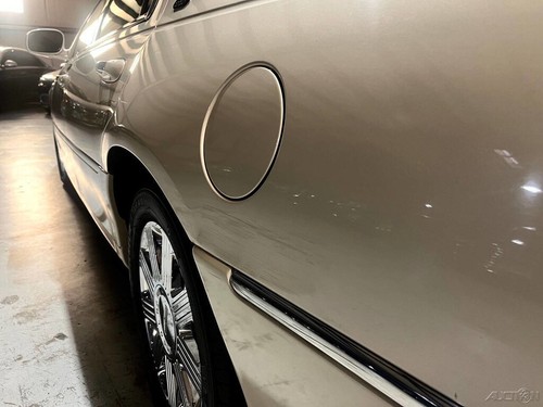 2003 Lincoln Town Car CARTIER - CLEAN CARFAX - 2 OWNER - SOUTHERN CAR - Picture 22 of 24