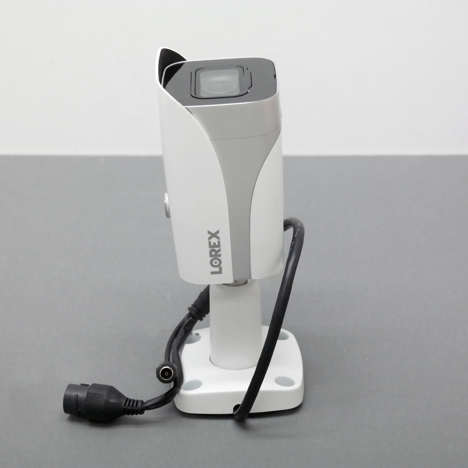 Lorex E861ABE 4K Indoor/Outdoor Ultra HD Smart IP Bullet Camera