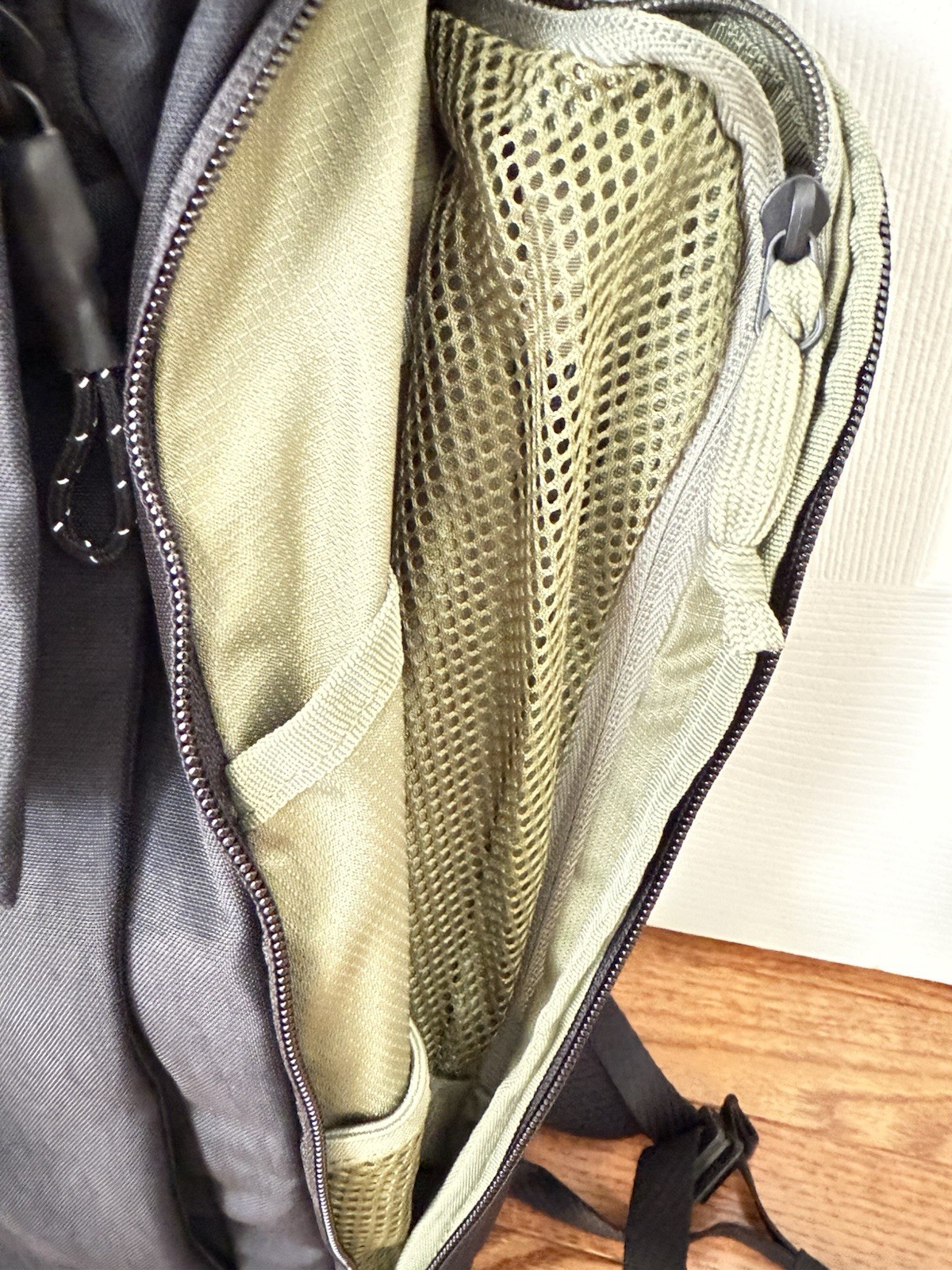 Thule Paramount 27L - image 4