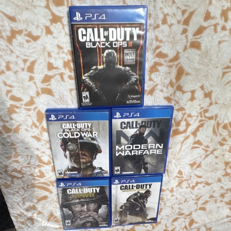 Sony PS4 Call of Duty Game Lot (5) Black Ops III Cold War WWII Modern Warfare
