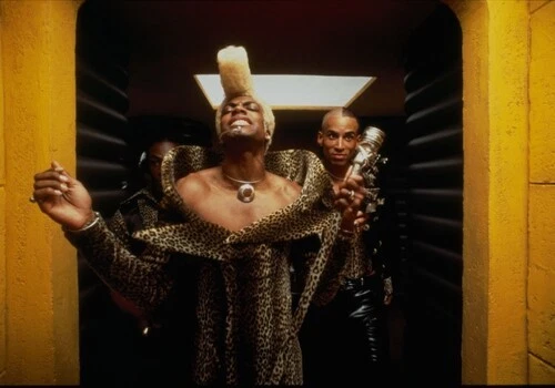 The Fifth Element (Steelbook) [New 4K UHD Blu-ray] With Blu-Ray, 4K Mastering, - Image 2 of 4