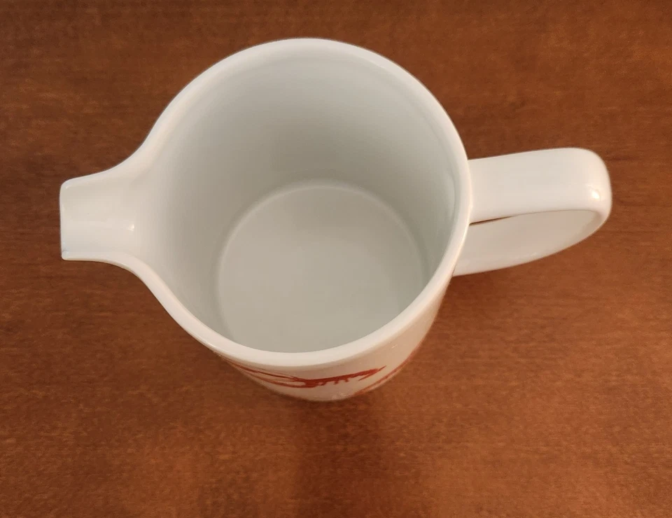 Set of 2 Studio Nova Porcelain Pitchers White w/Lobster Red Y0723 Blue Y0724  - Image 3 of 4