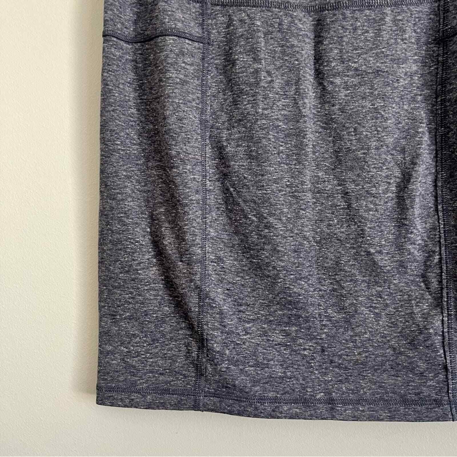 Athleta Women’s Gray Blue Athletic Mini Skirt Siz… - image 2