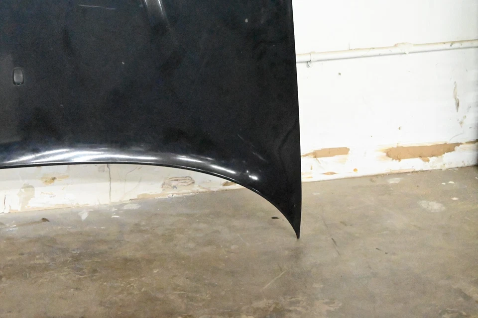 ⭐ Conjunto de panel de cubierta de capó delantero negro OEM para BMW E34 5 Series 88-95 Foto 4 de 4