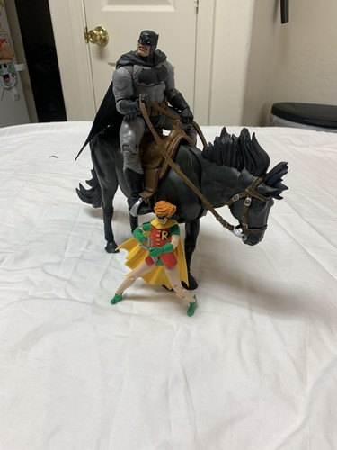 Mcfarlane DC Multiverse The Dark Knight Returns The Horse, Batman and