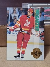 1993 SANDY MCCARTHY CLASSIC 4 FOUR SPORT NHL ROOKIE CARD RC #241 CALGARY GLAMES