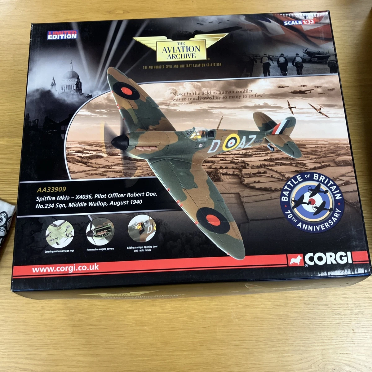 Corgi Spitfire 1:32 Contemporary Manufacture Aircrafts