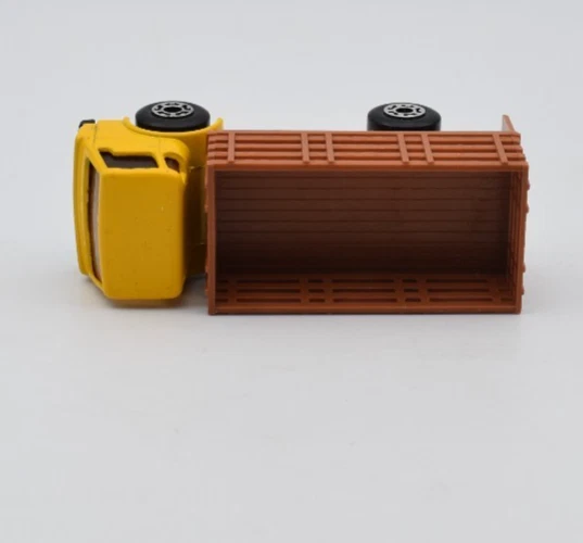 Matchbox Superfast MB71 Dodge Cattle Truck giallo, dischi gialli.... - Immagine 3 di 4